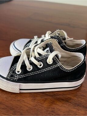 Converse Chuck Taylor All Star Sneaker Baby Shoes, Black Size 6